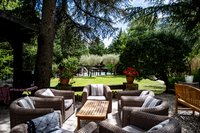 Bar   Outdoor Seating