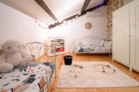 Farm House   Mezzanie Twin room Large