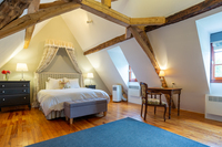 Main bedroom at the cottage Main bedroom at the cottage