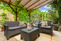 Escape the sun at the cottage at Les Chouettes Escape the sun at the cottage at Les Chouettes