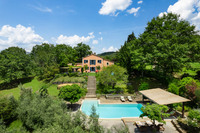 The Podere Vetrichina Residence