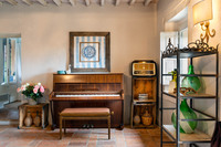 The Podere Vetrichina Residence