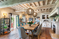The Podere Vetrichina Residence
