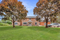 webres01_370 seven ponds towd rd, water mill_front exterior