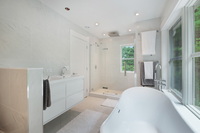 webres18_370 seven ponds towd rd, water mill_bath