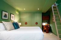 The Hyde Park Mews Residence