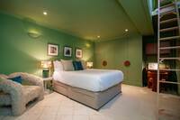 The Hyde Park Mews Residence