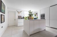 The Gladstone Street Residence