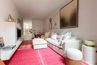 The Simon Close Residence