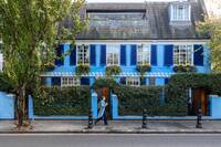 The Simon Close Residence
