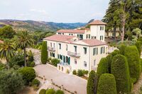 The Chemin du Puy Residence