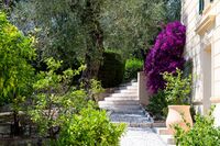 The Chemin du Puy Residence