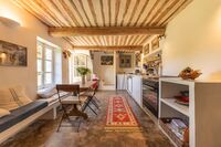 The Rue Pare Neuve Residence