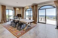 The Chemin de la Corniche Residence