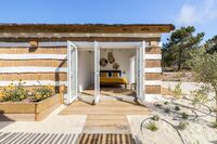 The Rua das Casas de Colmo Residence