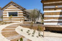 The Rua das Casas de Colmo Residence