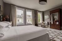 The Radipole Road IV Residence