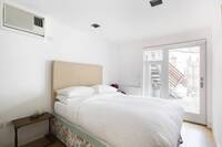 The Gironde Road Residence