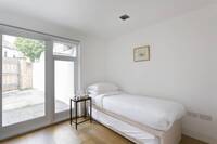 The Gironde Road Residence