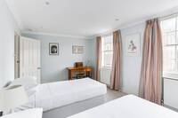The Cadogan Street Residence