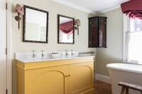 The Vernon Street Residence