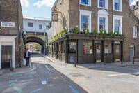 The Gladstone Street Residence