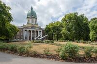 The Gladstone Street Residence