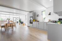 The Chelsea Houseboat