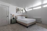 The Chelsea Houseboat