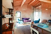 MonacheLivingRoom01