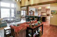 ParkCityLivingRoom03