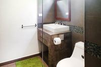 AndromedaBathroom01