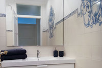 CascaisBathroom01
