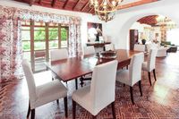 LaAsomaditaDiningRoom01