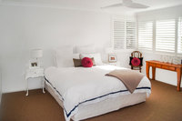 BeattyMasterBedroom01