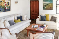 MenloParkLivingRoom01