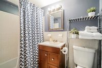 IStreetBathroom02 IStreetBathroom02