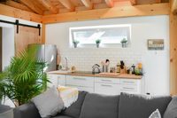 TinyTimberframeKitchen01