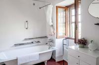 CalcadaBathroom 01