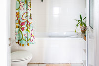 LeVanLuongView2Bathroom01