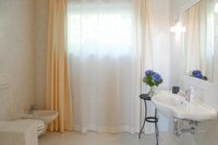 ViaTorrettaBathroom 01