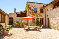 MontecastelliVillaOutdoorDining01