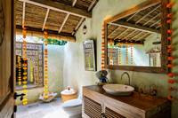 VillaBellaBathroom 01 VillaBellaBathroom 01