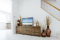 WolfWayLivingRoom04