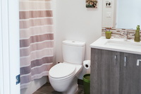 4thAvenueWestBathroom