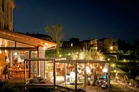 MonacheRestaurantNight02