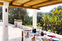 MorellaPatio01