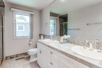 CassinaLaneBathroom02